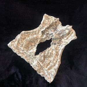 White lace Free People Bralette🤍